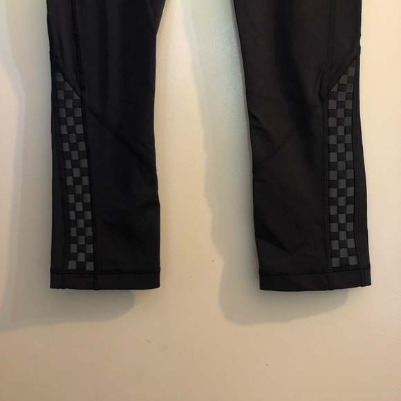 LULULEMON | black, capri, checkered leggings - Picture 6 of 9